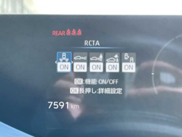 トヨタ プリウス G 愛知県 2024(令6)年 0.8万km グレー モデリスタエアロパーツ/純正７型ディスプレイオーディオ（ナビあり）/全方位カメラ/レーダークルーズコントロール/シートヒーター/バックカメラ/コーナーセンサー/アルミホイール/ブラインドスポットモニター/LEDヘッドライト/インテリジェントミラー/オートマチックハイビーム/ドライブレコーダー/ＥＴＣ２．０/衝突軽減システム/フルセグ/Bluetooth/ステアリングスイッチ/スマートキー/プッシュスタート/キャリパー
