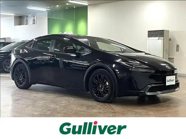 トヨタ プリウス G 道央・札幌 2023(令5)年 3.4万km アティチュードブラックマイカ 4WD/寒冷地仕様/純正8型ディスプレイ/フルセグTV/Bluetooth/Miracast/　（コネクティッドナビ対応）/バックカメラ/セーフティセンス/・衝突軽減ブレーキ/・レーンキープアシスト/・横滑り防止/オートマチックハイビーム/レーダークルーズコントロール/シートヒーター（D/N）/ミラーヒーター/電動パーキングブレーキ/ブラインドスポットモニター/フロントワイパーデアイサー/ヘッドライトレベライザー/ビルトインETC2.0/ドライブレコーダー（前後）/スマートキー×2/純正エンジンスターター/ドアバイザー/純正フロアマット/保証書/取扱説明書