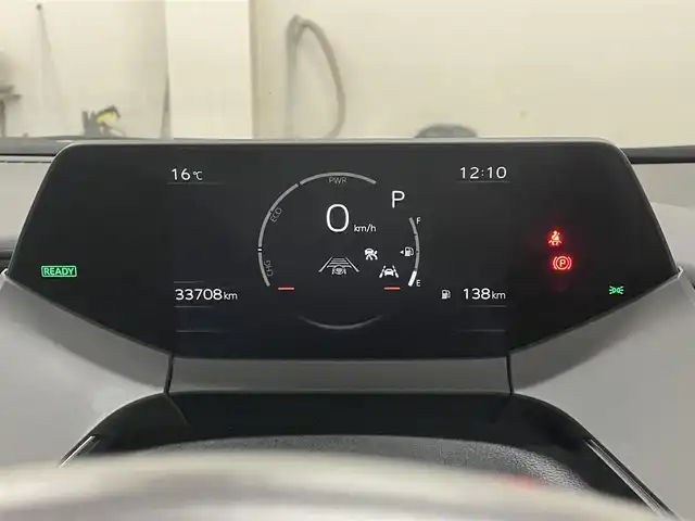 トヨタ プリウス G 道央・札幌 2023(令5)年 3.4万km アティチュードブラックマイカ 4WD/寒冷地仕様/純正8型ディスプレイ/フルセグTV/Bluetooth/Miracast/　（コネクティッドナビ対応）/バックカメラ/セーフティセンス/・衝突軽減ブレーキ/・レーンキープアシスト/・横滑り防止/オートマチックハイビーム/レーダークルーズコントロール/シートヒーター（D/N）/ミラーヒーター/電動パーキングブレーキ/ブラインドスポットモニター/フロントワイパーデアイサー/ヘッドライトレベライザー/ビルトインETC2.0/ドライブレコーダー（前後）/スマートキー×2/純正エンジンスターター/ドアバイザー/純正フロアマット/保証書/取扱説明書