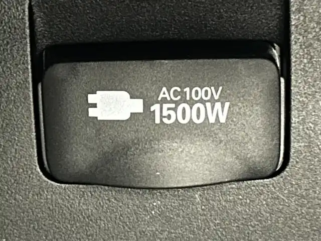 トヨタ アルファードハイブリット SR Cパッケージ 道央・札幌 2019(令1)年 2.4万km ホワイトパールクリスタルシャイン ・DOP１０インチSDナビ（NSZN-Z68T）/　CD/DVD/SD/BT/HDMI/フルセグTV/・純正12.1インチフリップダウンモニター（V12T-R68C）/・ツインムーンルーフ/・デジタルインナーミラー/・ビルトインETC2.0/・TRDエアロ＋マフラー/・積込RAYS/VERUSUS１９インチAW/　（夏245/45R19　残８ｍｍ）/・レーダークルーズコントロール（全車速追従機能付）/・トヨタセーフティセンス/　PCS/　LTA(センタートレース、操舵支援、ふらつき検知)/　PKSB/　BSM/　RSA/　先行車発進告知/・クリアランスソナー前後/・EV＆ECO MODE/・ブレーキホールド/・電子パーキングブレーキ/・ステアリングヒーター/・レザーシート/・D席メモリーシート/・D+N席シートベンチレーション/・D+N+２列目シートヒーター/・nanoe付デュアルAAC（WAC）/・三眼LEDヘッドライト/・LEDフォグランプ/・LEDフットイルミネーション/・オートマチックハイビーム/・オートライト/・オートワイパー/・ステアリングスイッチ/・格納式リヤサンシェード/・純正フロアマット/・ドアバイザー/・ドアミラーウィンカー/・プッシュスタート/・スマートキー
