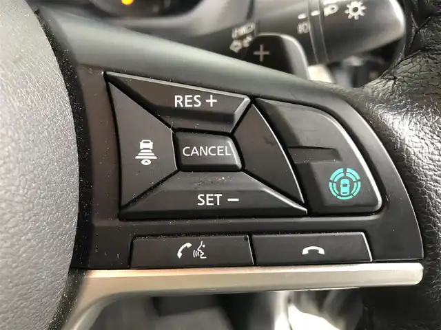 三菱 デリカミニ T プレミアム 愛知県 2024(令6)年 2万km グレー 4WD/寒冷地仕様/e-Assist/  　・衝突被害軽減ブレーキシステム/　　・車線逸脱警報システム/　　・ふらつき警報/　　・オートマチックハイビーム/　　・標識認識システム/マイパイロット/　　・レーダークルーズコントロール/　　・車線維持支援機能/デジタルインナーミラー/純正9インチディスプレイオーディオ/Bluetooth対応/マルチアラウンドモニター/ETC/革巻きステアリング/ステアリングヒーター/ハーフレザーシート/シートヒーター（前席）/両側パワースライドドア/純正LEDヘッドライト/フォグランプ/純正15インチアルミホイール