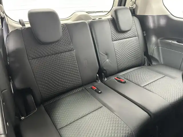 日産 セレナ ハイウェイスター V 大阪府 2020(令2)年 1.7万km ダイヤモンドブラック 全方位カメラ　後席モニター　フロントエアロ　カプロンシート　ＢＳＭ　クルコン　純正ナビＴＶ　両側電動　ＥＴＣ　ドラレコ　クリアランスソナー　オートマチックハイビーム　オートライト　ＬＥＤヘッドライト