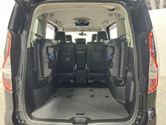 日産 セレナ ハイウェイスター V 大阪府 2020(令2)年 1.7万km ダイヤモンドブラック 全方位カメラ　後席モニター　フロントエアロ　カプロンシート　ＢＳＭ　クルコン　純正ナビＴＶ　両側電動　ＥＴＣ　ドラレコ　クリアランスソナー　オートマチックハイビーム　オートライト　ＬＥＤヘッドライト