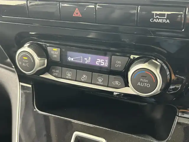 日産 セレナ ハイウェイスター V 大阪府 2020(令2)年 1.7万km ダイヤモンドブラック 全方位カメラ　後席モニター　フロントエアロ　カプロンシート　ＢＳＭ　クルコン　純正ナビＴＶ　両側電動　ＥＴＣ　ドラレコ　クリアランスソナー　オートマチックハイビーム　オートライト　ＬＥＤヘッドライト