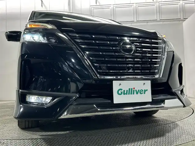 日産 セレナ ハイウェイスター V 大阪府 2020(令2)年 1.7万km ダイヤモンドブラック 全方位カメラ　後席モニター　フロントエアロ　カプロンシート　ＢＳＭ　クルコン　純正ナビＴＶ　両側電動　ＥＴＣ　ドラレコ　クリアランスソナー　オートマチックハイビーム　オートライト　ＬＥＤヘッドライト