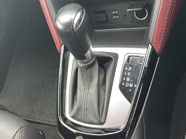 マツダ ＣＸ－３ XD ツーリング 岐阜県 2015(平27)年 5.5万km ソウルレッドプレミアムメタリック 登録時走行距離54934km/純正マツダコネクトナビ/ディスプレイオーディオ/フルセグテレビ/バックカメラ/Blue tooth・CD・AUX/純正ETC2.0/スマートブレーキサポート/iStop/ブラインドスポットモニター/パーキングセンサー/コーナーセンサー前後/ドライブレコーダー前後/レーダークルーズコントロール/レーンキープアシスト/ＬＥＤヘッドライト/オートライト/ハイビームアシスト/ウィンカーミラー/横滑り防止装置/盗難防止装置/エアバッグ運転席・助手席/カーテンエアバッグ/ハーフレザーシート/フルフラットシート/純正フロアマット/プッシュスタート/スマートキー/スペアキー1本/アイドリングストップ/純正18アルミホイール/取扱説明書/記録簿/パドルシフト/ドアバイザー/禁煙車