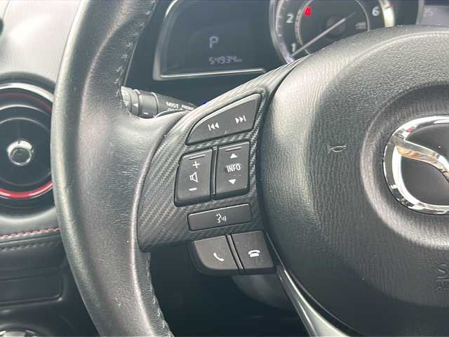 マツダ ＣＸ－３ XD ツーリング 岐阜県 2015(平27)年 5.5万km ソウルレッドプレミアムメタリック 登録時走行距離54934km/純正マツダコネクトナビ/ディスプレイオーディオ/フルセグテレビ/バックカメラ/Blue tooth・CD・AUX/純正ETC2.0/スマートブレーキサポート/iStop/ブラインドスポットモニター/パーキングセンサー/コーナーセンサー前後/ドライブレコーダー前後/レーダークルーズコントロール/レーンキープアシスト/ＬＥＤヘッドライト/オートライト/ハイビームアシスト/ウィンカーミラー/横滑り防止装置/盗難防止装置/エアバッグ運転席・助手席/カーテンエアバッグ/ハーフレザーシート/フルフラットシート/純正フロアマット/プッシュスタート/スマートキー/スペアキー1本/アイドリングストップ/純正18アルミホイール/取扱説明書/記録簿/パドルシフト/ドアバイザー/禁煙車