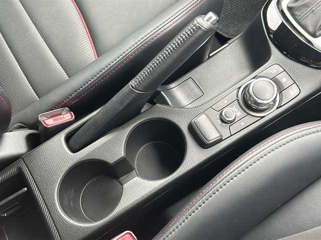 マツダ ＣＸ－３ XD ツーリング 岐阜県 2015(平27)年 5.5万km ソウルレッドプレミアムメタリック 登録時走行距離54934km/純正マツダコネクトナビ/ディスプレイオーディオ/フルセグテレビ/バックカメラ/Blue tooth・CD・AUX/純正ETC2.0/スマートブレーキサポート/iStop/ブラインドスポットモニター/パーキングセンサー/コーナーセンサー前後/ドライブレコーダー前後/レーダークルーズコントロール/レーンキープアシスト/ＬＥＤヘッドライト/オートライト/ハイビームアシスト/ウィンカーミラー/横滑り防止装置/盗難防止装置/エアバッグ運転席・助手席/カーテンエアバッグ/ハーフレザーシート/フルフラットシート/純正フロアマット/プッシュスタート/スマートキー/スペアキー1本/アイドリングストップ/純正18アルミホイール/取扱説明書/記録簿/パドルシフト/ドアバイザー/禁煙車