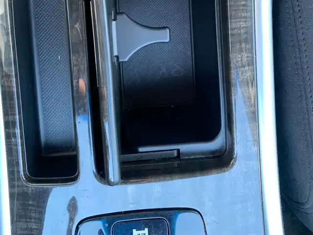 ホンダ アコード ハイブリッド EX 大分県 2015(平27)年 8.5万km ホワイトオーキッドパール ・純正HDDインターナビ/・フルセグ/・バックカメラ/・ナビ連動ETC2.0/・アダプティブクルーズコントロール/・ホンダセンシング/・オートハイビーム/・レーンキープアシスト/・パーキングセンサー/・前席パワーシート/・リアシェード