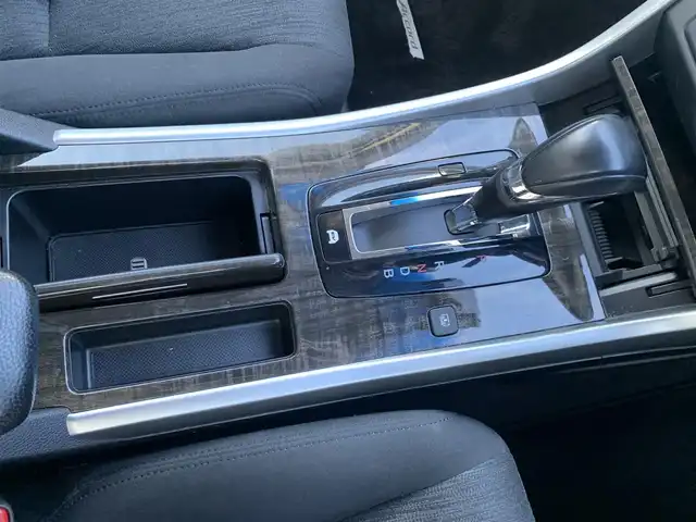 ホンダ アコード ハイブリッド EX 大分県 2015(平27)年 8.5万km ホワイトオーキッドパール ・純正HDDインターナビ/・フルセグ/・バックカメラ/・ナビ連動ETC2.0/・アダプティブクルーズコントロール/・ホンダセンシング/・オートハイビーム/・レーンキープアシスト/・パーキングセンサー/・前席パワーシート/・リアシェード