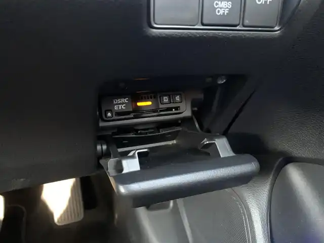 ホンダ アコード ハイブリッド EX 大分県 2015(平27)年 8.5万km ホワイトオーキッドパール ・純正HDDインターナビ/・フルセグ/・バックカメラ/・ナビ連動ETC2.0/・アダプティブクルーズコントロール/・ホンダセンシング/・オートハイビーム/・レーンキープアシスト/・パーキングセンサー/・前席パワーシート/・リアシェード