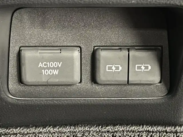 レクサス ＮＸ 350h Fスポーツ 愛知県 2023(令5)年 2.4万km グラファイトブラックガラスフレーク 純正１４型ナビＴＶ　ムーンルーフ　赤黒革　禁煙車　デジタルインナーミラー　全方位カメラ　内蔵型前後ドラレコ　オレンジキャリパー　ＡＣ１００Ｖ　ＨＤＭＩ　ＢＳＭ　ＨＵＤ　衝突軽減　追従クルコン　電動リアゲート　パドルシフト　電動リアゲート　シートヒーター　シートベンチレーション　ハンドルヒーター　ETC2.0　LEDオートライト　フォグランプ　コーナーセンサー　メモリシート　純正フロアマット　電動パーキング　