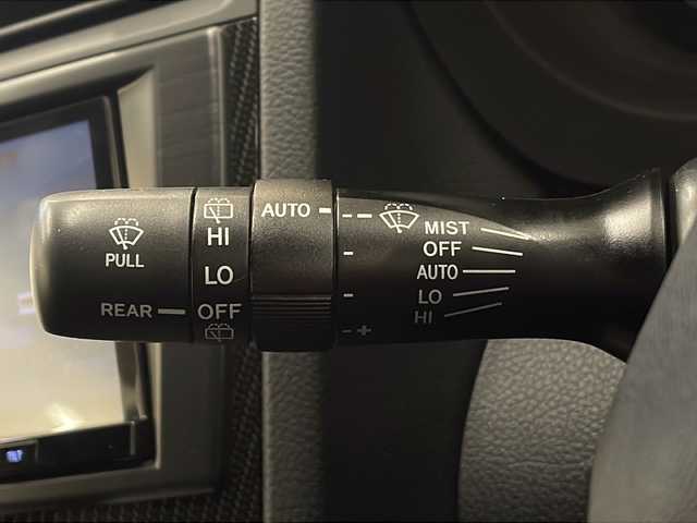 スバル ＷＲＸ Ｓ４ 2．0GT‐S アイサイト 岐阜県 2015(平27)年 5.4万km アイスシルバーメタリック アイサイト/STIエアロ/純正ナビ/Bluetooth/フルセグTV/DVD/バックカメラ/ETC/前席シートヒーター/前席パワーシート/レーダークルーズコントロール/レーンキープ/前後ドライブレコーダー/パドルシフト/電子パーキング/社外AW１８インチ