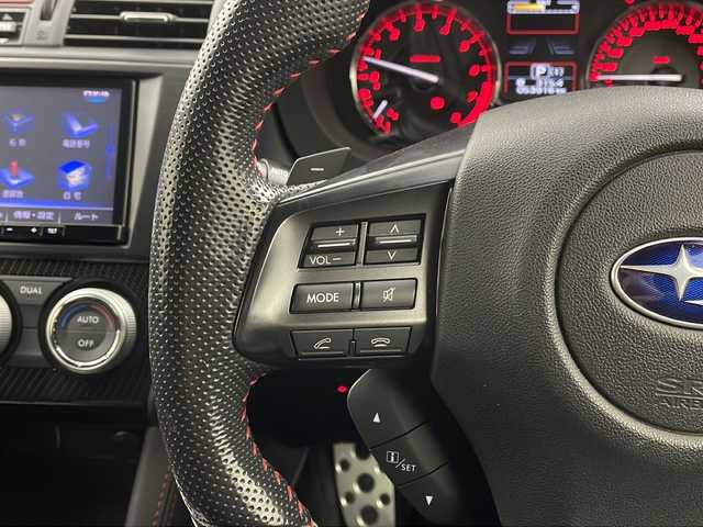 スバル ＷＲＸ Ｓ４ 2．0GT‐S アイサイト 栃木県 2015(平27)年 5.4万km アイスシルバーメタリック 純正ナビ/（フルセグ/BT/CD/DVD/AM/FM)/アイサイトVer2.0/STIエアロ/バックカメラ/プリクラッシュブレーキ/レーダークルーズコントロール/前席パワーシート/レーンキープアシスト/先行車発進お知らせ/横滑り防止/前後ドライブレコーダー/ETC/マルチインフォメーションディスプレイ/パドルシフト/電子パーキング/社外AW１８インチ/プッシュスタート/スマートキー/スペアキー