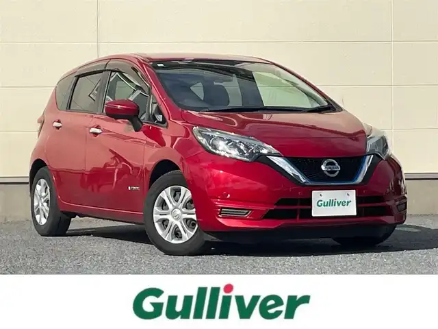 日産 ノート e－パワー X 茨城県 2017(平29)年 8.2万km ガーネットレッド 純正ナビ/（ＴＶ／Ｂｌｕｅｔｏｏｔｈ／ＣＤ／ＤＶＤ）/インテリジェントアラウンドビューモニター/スマートルームミラー/インテリジェントエマージェンシーブレーキ/車線逸脱警報/オートライト/前方ドライブレコーダー/ＥＴＣ/前後コーナーセンサー/衝突軽減防止装置/横滑り防止装置/パーキングセンサー/純正フロアマット/スペアキー/インテリジェントキー