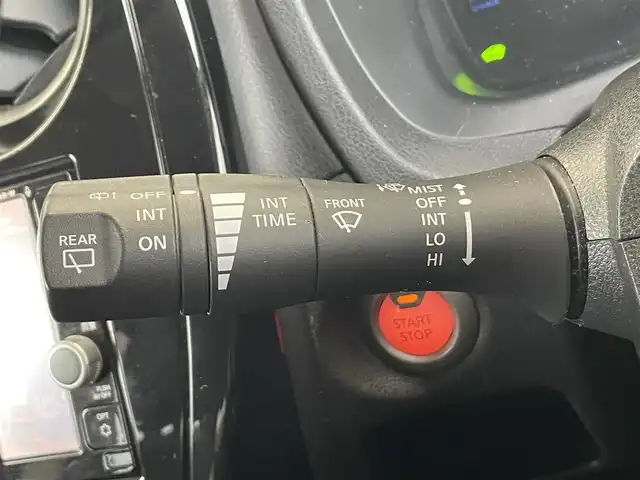 日産 ノート e－パワー X 茨城県 2017(平29)年 8.2万km ガーネットレッド 純正ナビ/（ＴＶ／Ｂｌｕｅｔｏｏｔｈ／ＣＤ／ＤＶＤ）/インテリジェントアラウンドビューモニター/スマートルームミラー/インテリジェントエマージェンシーブレーキ/車線逸脱警報/オートライト/前方ドライブレコーダー/ＥＴＣ/前後コーナーセンサー/衝突軽減防止装置/横滑り防止装置/パーキングセンサー/純正フロアマット/スペアキー/インテリジェントキー