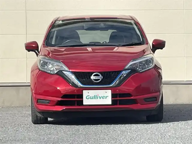 日産 ノート e－パワー X 茨城県 2017(平29)年 8.2万km ガーネットレッド 純正ナビ/（ＴＶ／Ｂｌｕｅｔｏｏｔｈ／ＣＤ／ＤＶＤ）/インテリジェントアラウンドビューモニター/スマートルームミラー/インテリジェントエマージェンシーブレーキ/車線逸脱警報/オートライト/前方ドライブレコーダー/ＥＴＣ/前後コーナーセンサー/衝突軽減防止装置/横滑り防止装置/パーキングセンサー/純正フロアマット/スペアキー/インテリジェントキー