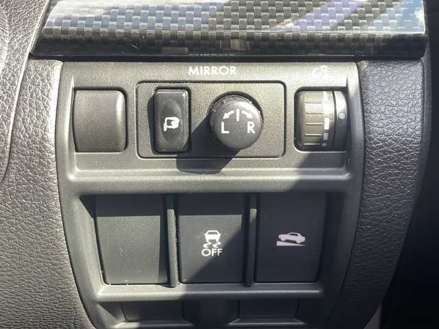 スバル レガシィ ツーリングワゴン 2．0GT DIT 大阪府 2013(平25)年 9万km サテンホワイトパール ダイアトーンプレミアムサラウンド/社外ナビ/バックカメラ/ETC/純正１８インチAW/HIDヘッドライト/フォグランプ/ドライブレコーダー/クルーズコントロール/前席パワーシート/革巻きステアリング/パドルシフト/ヒルアシスト/ウインカーミラー/純正マット/保証書/取扱説明書/スペアキー1本