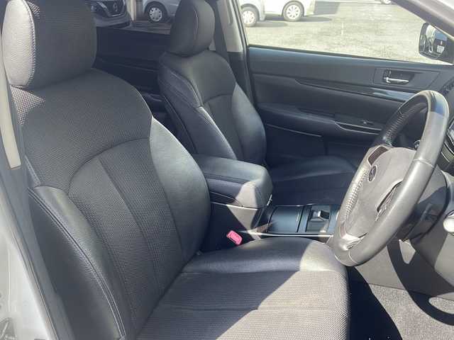 スバル レガシィ ツーリングワゴン 2．0GT DIT 大阪府 2013(平25)年 9万km サテンホワイトパール ダイアトーンプレミアムサラウンド/社外ナビ/バックカメラ/ETC/純正１８インチAW/HIDヘッドライト/フォグランプ/ドライブレコーダー/クルーズコントロール/前席パワーシート/革巻きステアリング/パドルシフト/ヒルアシスト/ウインカーミラー/純正マット/保証書/取扱説明書/スペアキー1本