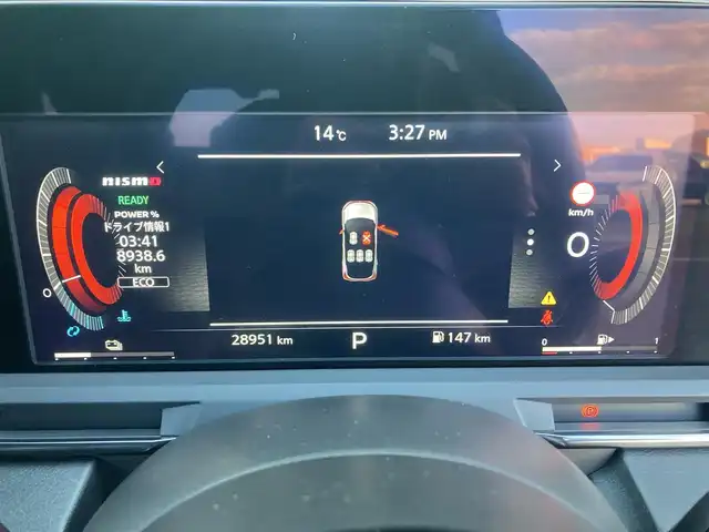 日産 オーラ ニスモ 香川県 2021(令3)年 2.9万km ピュアホワイトパール / スーパーブラック 2トーン 登録時走行距離：28951km/純正9型ナビ/　BT　フルセグTV/全方位カメラ/エマージェンシーブレーキ/レーダークルーズコントロール/レーンキープアシスト/クリアランスソナー/ブラインドスポットモニター/オートハイビーム/LEDヘッドライト/フォグランプ/リアフォグ/電子パーキングブレーキ/置くだけ充電/デジタルインナーミラー/ドライブレコーダー/ビルトインETC2.0/ハーフレザーシート/プッシュスタート/スマートキー