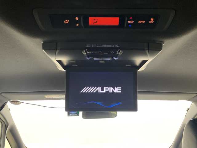 トヨタ ヴォクシー ZS 煌Ⅲ 大分県 2020(令2)年 5.6万km ホワイトパールクリスタルシャイン 社外ナビ（Ｂｌｕｅｔｏｏｔｈ，ＤＶＤ，フルセグＴＶ）　/後席モニター　/両側パワースライド　/セーフティーセンス　/クルーズコントロール　/オートハイビーム　/前後ドラレコ　/ＬＥＤヘッドライト　/ＥＴＣ/ハーフレザーシート/純正ホイール