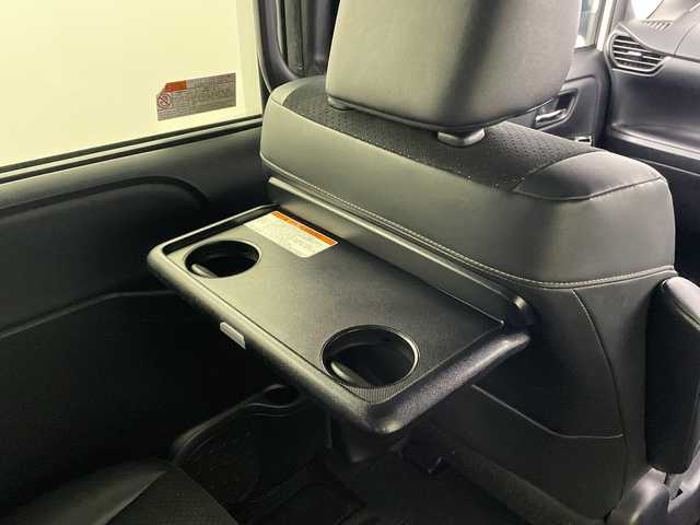 トヨタ ヴォクシー ZS 煌Ⅲ 大分県 2020(令2)年 5.6万km ホワイトパールクリスタルシャイン 社外ナビ（Ｂｌｕｅｔｏｏｔｈ，ＤＶＤ，フルセグＴＶ）　/後席モニター　/両側パワースライド　/セーフティーセンス　/クルーズコントロール　/オートハイビーム　/前後ドラレコ　/ＬＥＤヘッドライト　/ＥＴＣ/ハーフレザーシート/純正ホイール