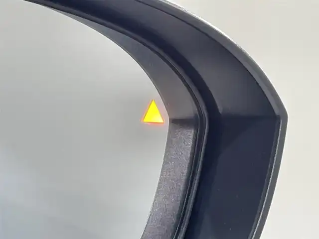 日産 エクストレイル G e－4ORCE 愛知県 2023(令5)年 3.4万km ブリリアントホワイトパール 純正１２．３インチナビ　/（AM/FM/フルセグTV/Bluetooth/USB/CarPlay)/アラウンドビューモニター　/プロパイロット　/自動駐車システム（プロパイロットパーキング）　/ＡＣ１００Ｖ　/ビルトインＥＴＣ２．０　/全席シートヒーター　/電動バックドア　/デジタルインナーミラー　/ワイヤレス充電　/ブラインドスポットモニター（ＢＳＭ）/ヘッドアップディスプレイ（HUD）/メモリ機能付パワーシート/クリアランスソナー/車線逸脱警報/LEDヘッドライト/LEDフォグランプ/黒レザーシート