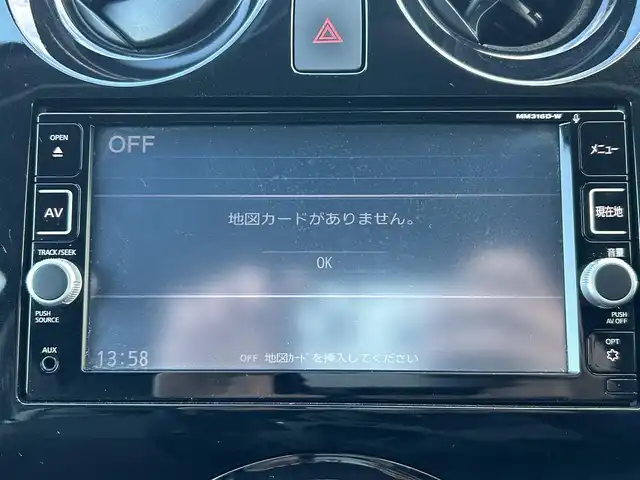 日産 ノート メダリスト 栃木県 2017(平29)年 3.9万km ダークメタルグレー 衝突被害軽減ブレーキ/純正7インチナビ/フルセグTV/DVD/Bluetooth/AUX/SD/全方位カメラ/ETC/前ドライブレコーダー/ハーフレザー/プッシュEgスタート/ステアリングリモコン/LEDオートライト/レーンキープアシスト/スマートルームミラー/純正フロアマット/純正15インチAW/アイドリングストップ/横滑り防止装置