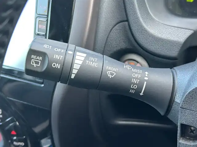 日産 ノート メダリスト 栃木県 2017(平29)年 3.9万km ダークメタルグレー 衝突被害軽減ブレーキ/純正7インチナビ/フルセグTV/DVD/Bluetooth/AUX/SD/全方位カメラ/ETC/前ドライブレコーダー/ハーフレザー/プッシュEgスタート/ステアリングリモコン/LEDオートライト/レーンキープアシスト/スマートルームミラー/純正フロアマット/純正15インチAW/アイドリングストップ/横滑り防止装置