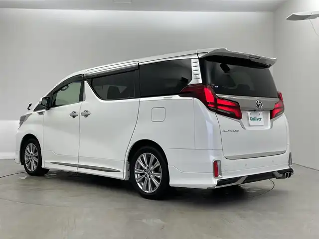 トヨタ アルファード S タイプゴールド 埼玉県 2020(令2)年 3.2万km ホワイトパールクリスタルシャイン 純正ディスプレイオーディオ/ディスクドライブ付/バックカメラ/後席フリップダウンモニター/ビルトインETC/ダブルサンルーフ/両側パワースライドドア/パワーバックドア/LEDヘッドライト/オートライト/オートハイビーム/コーナーセンサー/ドラレコ/ステアリングリモコン/レーダークルーズコントロール/トヨタセーフティセンス/ハーフレザーシート/ドアバイザー/モデリスタエアロ/純正１８インチアルミホイール/スマートキー