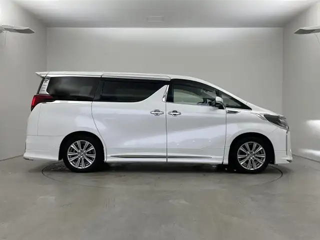 トヨタ アルファード S タイプゴールド 埼玉県 2020(令2)年 3.2万km ホワイトパールクリスタルシャイン 純正ディスプレイオーディオ/ディスクドライブ付/バックカメラ/後席フリップダウンモニター/ビルトインETC/ダブルサンルーフ/両側パワースライドドア/パワーバックドア/LEDヘッドライト/オートライト/オートハイビーム/コーナーセンサー/ドラレコ/ステアリングリモコン/レーダークルーズコントロール/トヨタセーフティセンス/ハーフレザーシート/ドアバイザー/モデリスタエアロ/純正１８インチアルミホイール/スマートキー