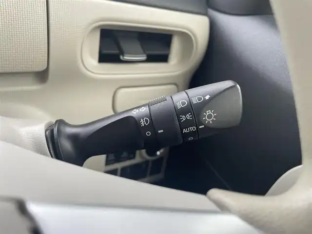 ダイハツ ムーヴ キャンバス G メイクアップ SA Ⅲ 福岡県 2018(平30)年 8.7万km パールホワイトⅢ/ライトローズマイカメタリックⅡ 2トーン 純正ナビ(CD/DVD/SD/Bluetooth/フルセグ)/両側パワースライドドア/バックカメラ/衝突軽減ブレーキ/横滑り防止装置/コーナーセンサー(後ろ)/キセノンヘッドライト/前方ドラレコ/ETC/オートライト/オートマチックハイビーム/純正フロアマット/プッシュスタート/スマートキー×2/ステアリングリモコン/電格ミラー/ISOFIX