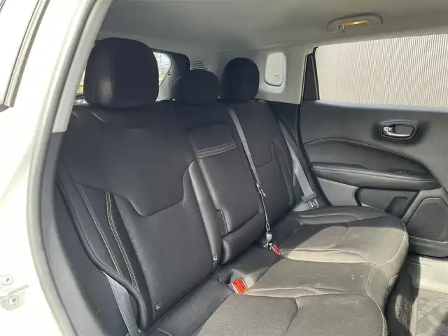 クライスラー・ジープ ジープ コンパス ロンジチュード 香川県 2020(令2)年 6.2万km ブライトホワイト 純正ナビ（BT/USB/フルセグTV）/バックカメラ/前後ドライブレコーダー/パーキングアシスト/オートライト/純正17インチAW