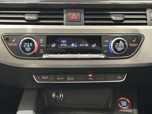 アウディ Ａ４ アバント2．0TFSIスポーツ 新潟県 2018(平30)年 3.6万km グレイシアホワイトメタリック メーカーオプション/Sラインパッケージ/-S line バンパー/-ドアシルトリム S lineロゴ/-S lineエクステリアロゴ/-ヘッドライニング ブラック/-デコラティブパネルマットブラッシュトアルミニウム/-アルミホイール 5ツインスポークスターデザイン 8J×18/-スポーツサスペンション/-スプリントクロス/レザー S lineロゴ/-スポーツシート（フロント）/-シートヒーター（フロント）/-LEDヘッドライト/-LEDリヤコンビネーションライト/-LEDインテリアライティング/バーチャルコックピット/マトリクスLEDヘッドライトパッケージ/-マトリクスLEDヘッドライト/-ヘッドライトウォッシャー/プライバシーガラス/主要装備/純正MMIナビ（TV/DVD/BT）/Apple Car play/バックカメラ/クリアランスソナー/アダプティクルーズコントロール/アウディアクティブレーンアシスト/アウディプレセンスシティ/パーキングエイド/ダンピングコントロール付Sスポーツサスペンション/パワーシート/シートヒーター/オートマチックテールゲート/純正18アルミ/2.0ETC