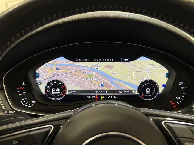 アウディ Ａ４ アバント2．0TFSIスポーツ 新潟県 2018(平30)年 3.6万km グレイシアホワイトメタリック メーカーオプション/Sラインパッケージ/-S line バンパー/-ドアシルトリム S lineロゴ/-S lineエクステリアロゴ/-ヘッドライニング ブラック/-デコラティブパネルマットブラッシュトアルミニウム/-アルミホイール 5ツインスポークスターデザイン 8J×18/-スポーツサスペンション/-スプリントクロス/レザー S lineロゴ/-スポーツシート（フロント）/-シートヒーター（フロント）/-LEDヘッドライト/-LEDリヤコンビネーションライト/-LEDインテリアライティング/バーチャルコックピット/マトリクスLEDヘッドライトパッケージ/-マトリクスLEDヘッドライト/-ヘッドライトウォッシャー/プライバシーガラス/主要装備/純正MMIナビ（TV/DVD/BT）/Apple Car play/バックカメラ/クリアランスソナー/アダプティクルーズコントロール/アウディアクティブレーンアシスト/アウディプレセンスシティ/パーキングエイド/ダンピングコントロール付Sスポーツサスペンション/パワーシート/シートヒーター/オートマチックテールゲート/純正18アルミ/2.0ETC