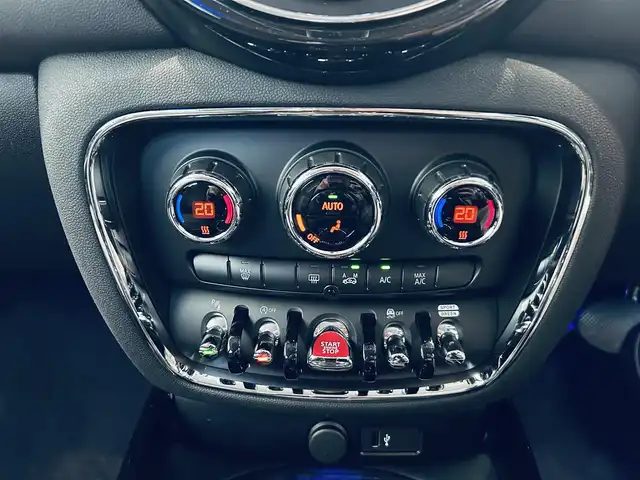 ＭＩＮＩ ＢＭＷ ミニ クラブマン クーパーD 大阪府 2020(令2)年 1.6万km チリ・レッド ペッパーP/インテリジェントセーフティ/純正ナビ/バックカメラ/ACC/クリアランスソナー/純正17インチAW/LEDヘッドライト/ETC/ドラレコ/USB/Bluetooth