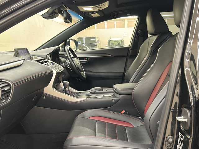 レクサス ＮＸ 300h Fスポーツ 道央・札幌 2016(平28)年 11.5万km グラファイトブラックガラスフレーク /4WD//純正SDナビ/（CD/DVD/フルセグTV//Bluetooth/MSV/SD/AUX/USB）//バックカメラ//レザーシート//ビルトインETC//前席パワーシート//シートヒーター//ベンチレーション//メモリーシート//ステアリングヒーター//オートライト//LEDヘッドライト//パドルシフト//横滑り防止装置//フォグランプ//スマートキー//プッシュスタート//ステアリングスイッチ//純正18インチアルミホイール//純正フロアマット