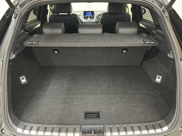 レクサス ＮＸ 300h Fスポーツ 道央・札幌 2016(平28)年 11.5万km グラファイトブラックガラスフレーク /4WD//純正SDナビ/（CD/DVD/フルセグTV//Bluetooth/MSV/SD/AUX/USB）//バックカメラ//レザーシート//ビルトインETC//前席パワーシート//シートヒーター//ベンチレーション//メモリーシート//ステアリングヒーター//オートライト//LEDヘッドライト//パドルシフト//横滑り防止装置//フォグランプ//スマートキー//プッシュスタート//ステアリングスイッチ//純正18インチアルミホイール//純正フロアマット