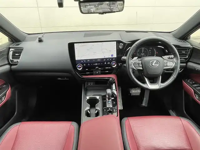 レクサス ＮＸ 350h バージョンL 茨城県 2022(令4)年 1.6万km セレスティアルブルーガラスフレーク 14インチ純正ナビ/レクサスセーフティセンス/パノラミックビューカメラ/カラーヘッドアップディスプレイ/ステアリングヒーター/BSM/レーダークルーズコントロール/デジタルインナーミラー/三眼LEDヘッドライト/パワーメモリーシートヒーター/全席シートヒーター/前席シートベンチレーション/純正ドライブレコーダー/パドルシフト/電子式パーキング/オートワイパー/オートライト