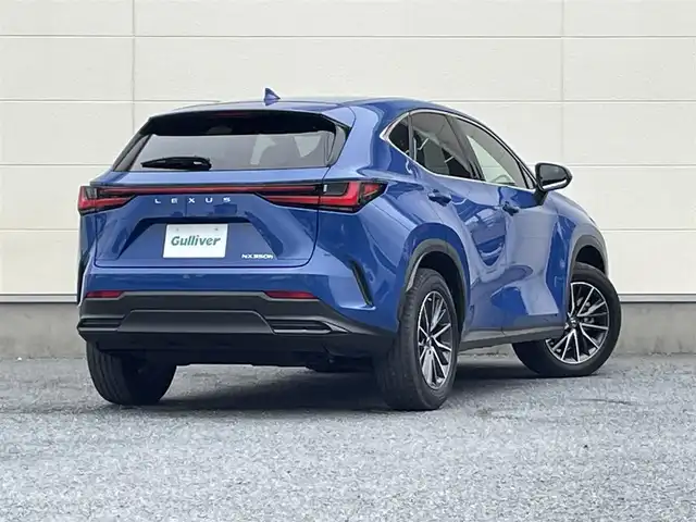 レクサス ＮＸ 350h バージョンL 茨城県 2022(令4)年 1.6万km セレスティアルブルーガラスフレーク 14インチ純正ナビ/レクサスセーフティセンス/パノラミックビューカメラ/カラーヘッドアップディスプレイ/ステアリングヒーター/BSM/レーダークルーズコントロール/デジタルインナーミラー/三眼LEDヘッドライト/パワーメモリーシートヒーター/全席シートヒーター/前席シートベンチレーション/純正ドライブレコーダー/パドルシフト/電子式パーキング/オートワイパー/オートライト