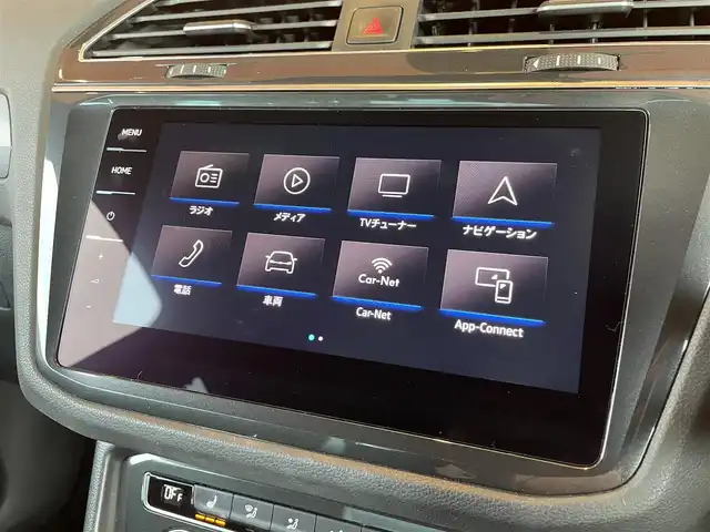 フォルクスワーゲン ティグアン TDI 4モーション Rライン ブラックスタイル 愛知県 2018(平30)年 3.4万km オリックスホワイトマザーオブパールエフェクト 純正ナビ/　CD/DVD/USB/SD/BT/AppleCarPlay/フルセグTV/360°カメラ/デジタルメータークラスター/ジェスチャーコントロール/アダプティブシャシーコントロール/アダプティブクルーズコントロール/レーンキープアシスト/ブラインドスポットモニター/パドルシフト/レザーシート/パワーシート/全席シートヒーター/LEDヘッドライト/ダイナミックライトアシスト/ハンズフリーパワーテールゲート/保証書/取扱説明書/スペアキー