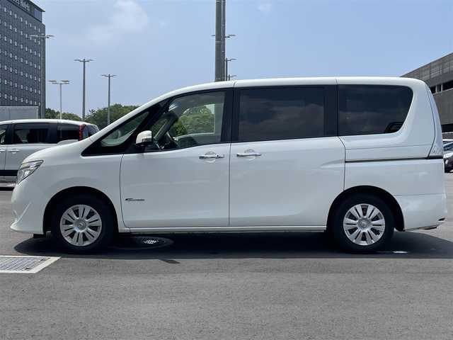 日産 セレナ 20X S HV Aセーフティ 千葉県 2014(平26)年 10.5万km ブリリアントホワイトパール 純正7インチナビ/フルセグTV・Bluetooth/全方位カメラ/衝突被害軽減システム/車線逸脱警報/両側スライドドア/横滑り防止装置/ETC/アイドリングストップ/LEDヘッドライト/オートライト/ウィンカーミラー/電動格納ミラー/シートリフター/プッシュスタート/スマートキー/フロアマット/スペアキー/取扱説明書/保証書