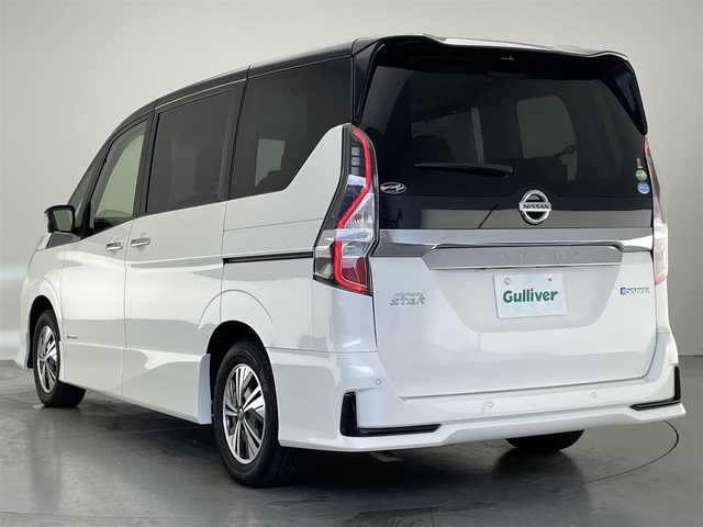 日産 セレナ e－パワー ハイウェイスター V 愛知県 2021(令3)年 4.3万km ブリリアントホワイトパール 2トーン 純正１０インチナビ　ＴＶ　Ｂｌｕｅｔｏｏｔｈ　両側電動スライドドア　アラウンドビューモニター　デジタルミラー　ＢＳＭ　レーダークルコン　衝突軽減　ドライブレコーダー　ＥＴＣ　ＬＥＤヘッドライト　禁煙車