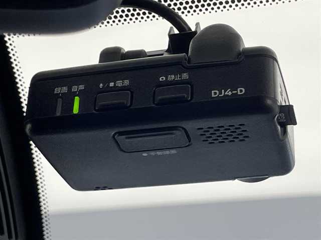 日産 セレナ e－パワー ハイウェイスター V 愛知県 2021(令3)年 4.3万km ブリリアントホワイトパール 2トーン 純正１０インチナビ　ＴＶ　Ｂｌｕｅｔｏｏｔｈ　両側電動スライドドア　アラウンドビューモニター　デジタルミラー　ＢＳＭ　レーダークルコン　衝突軽減　ドライブレコーダー　ＥＴＣ　ＬＥＤヘッドライト　禁煙車