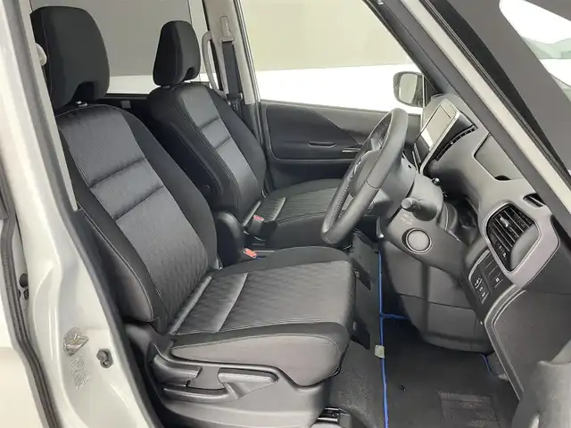 日産 セレナ e－パワー ハイウェイスター V 愛知県 2021(令3)年 4.3万km ブリリアントホワイトパール 2トーン 純正１０インチナビ　ＴＶ　Ｂｌｕｅｔｏｏｔｈ　両側電動スライドドア　アラウンドビューモニター　デジタルミラー　ＢＳＭ　レーダークルコン　衝突軽減　ドライブレコーダー　ＥＴＣ　ＬＥＤヘッドライト　禁煙車