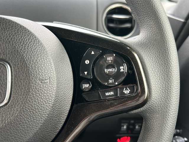 ホンダ Ｎ ＢＯＸ カスタム G L ホンダセンシング 鹿児島県 2020(令2)年 2.6万km プラチナホワイトパール 社外ナビ／Bluetooth／CD／DVD/Gathers（VXM-204VFi）/クルーズコントロール/オートライト/両側パワースライドドア/プッシュスタートボタン/パワーウィンドウ/電動格納ミラー/シートヒーター/ETC/カーテンエアバック/レーンアシスト