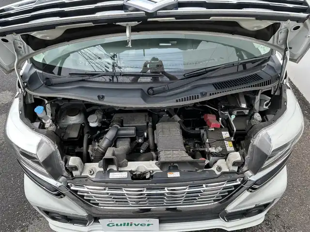 スズキ スペーシア カスタム HYBRID XS ターボ 佐賀県 2020(令2)年 5.4万km ピュアホワイトパール/ブラック2トーン デュアルセンサーブレーキサポート/リアセンサー/レーダークルーズコントロール/純正8インチSDナビ/・全方位モニター/・フルセグTV/BT/CD/DVD/アルパインフリップダウンモニター/両側パワースライドドア/純正15インチAW/LEDヘッドライト/オートライト/フォグランプ/ハーフレザーシート（合皮）/シートヒーター/革巻きステアリング/パドルシフト/ETC/リアサーキュレーター/リアサンシェード/リアシートテーブル/電動格納ミラー/フロアマット/ドアバイザー/エアバックW/サイド/カーテン