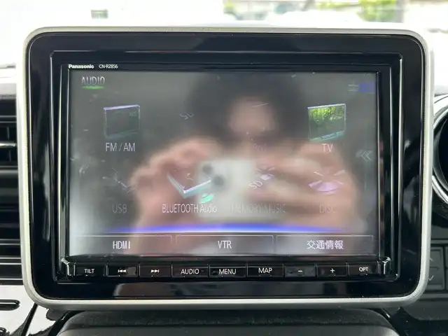 スズキ スペーシア カスタム HYBRID XS ターボ 佐賀県 2020(令2)年 5.4万km ピュアホワイトパール/ブラック2トーン デュアルセンサーブレーキサポート/リアセンサー/レーダークルーズコントロール/純正8インチSDナビ/・全方位モニター/・フルセグTV/BT/CD/DVD/アルパインフリップダウンモニター/両側パワースライドドア/純正15インチAW/LEDヘッドライト/オートライト/フォグランプ/ハーフレザーシート（合皮）/シートヒーター/革巻きステアリング/パドルシフト/ETC/リアサーキュレーター/リアサンシェード/リアシートテーブル/電動格納ミラー/フロアマット/ドアバイザー/エアバックW/サイド/カーテン