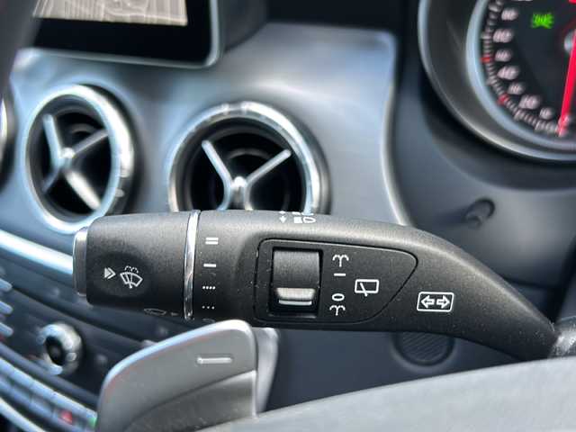 メルセデス・ベンツ ＣＬＡ１８０ Sブレイク AMG スタイル 岡山県 2018(平30)年 2.4万km マウンテングレー 純正フルセグメモリーナビ/（Bluetooth/USB）/純正18インチアルミホイール（AMG）/純正フロアマット/パワーシート（前席）/harman/kardonオーディオ/サンルーフ/レーダーセーフティーパーキング/パークトロニック/電動リアゲート/クルーズコントロール/パドルシフト/アイドリングストップ/ETC/横滑り防止装置/スマートキー/スペアキー1本/保証書/取説書