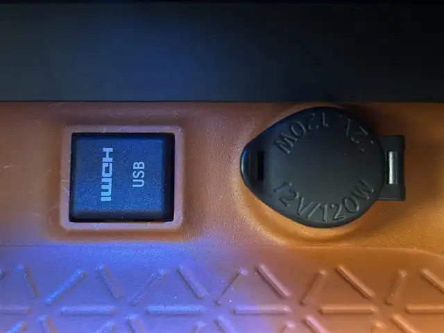 トヨタ ＲＡＶ４ アドベンチャー 熊本県 2021(令3)年 3.7万km アッシュグレーメタリック/アーバンカーキ ワンオーナー車/サンルーフ/アルパインナビ（ApplCarPlay・BT・フルセグ・SD・USB）/バックカメラ/レザーシート/前席エアシート/前席シートヒーター/運転席パワーシート/ステアリングヒーター/トヨタセーフティーセンス/・プリクラッシュセーフティ/・レーンキープアシスト/・ブラインドスポットモニター/・リアクロストラフィックアラート/・ロードサインアシスト/・レーダークルーズコントロール/・オートハイビーム/横滑り防止/アイドリングストップ/ダウンヒルアシスト/デジタルインナーミラー/前後クリアランスソナー/純正フロアゴムマット/純正19インチAW/オートライト/LEDヘッドライト/フォグライト/スマートキー/プッシュスタート/スペアキー1本/保証書/取扱説明書